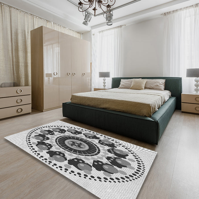 Round Machine Washable Transitional Ash Gray Rug in a Office, wshpat1919gry