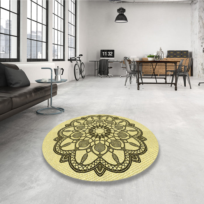 Round Patterned Mustard Yellow Rug in a Office, pat1926yw
