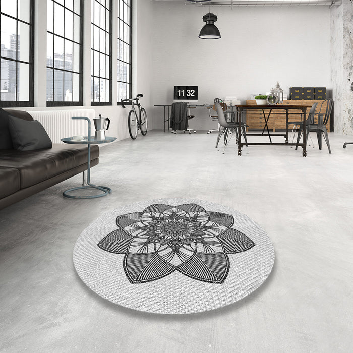 Round Patterned Off-White Novelty Rug in a Office, pat1928