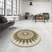 Round Patterned Golden Blonde Gold Rug in a Office, pat1934brn