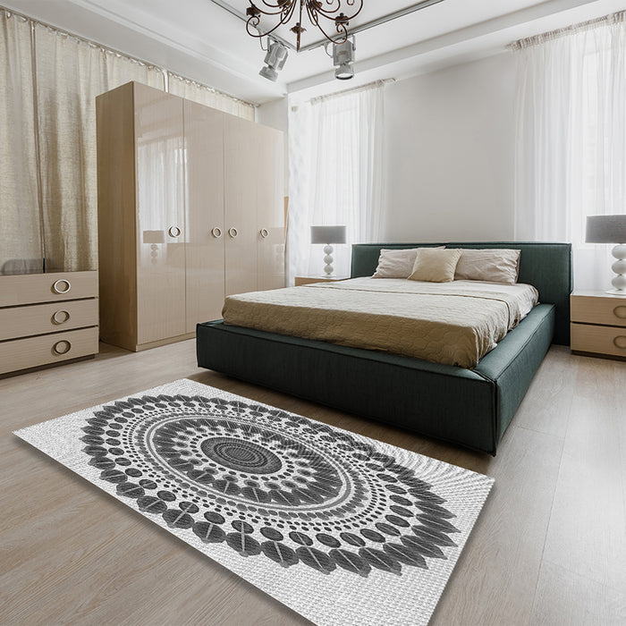 Patterned Carbon Gray Rug in a Bedroom, pat1936gry