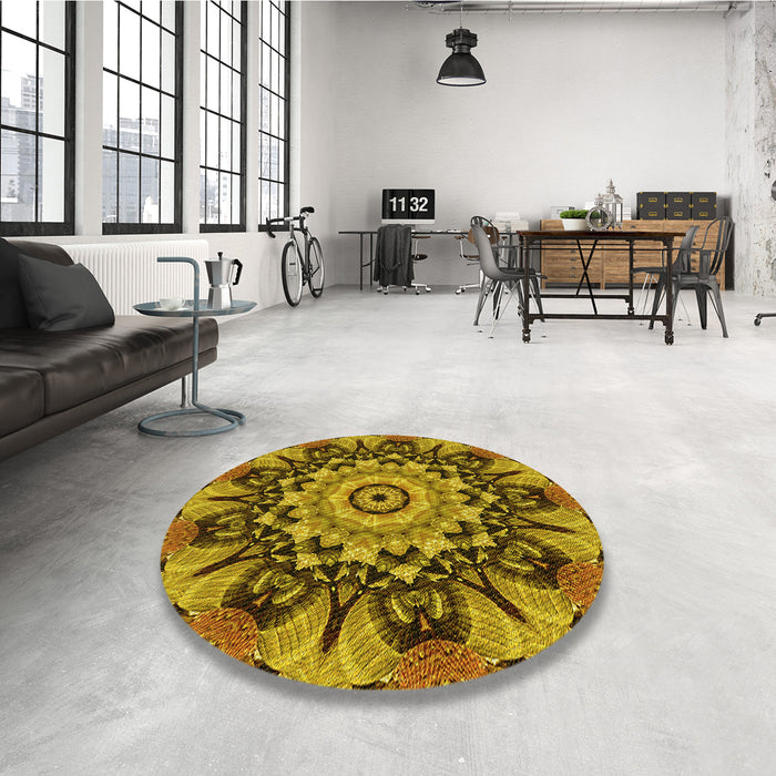 Round Patterned Yellow Rug in a Office, pat194yw