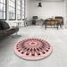 Round Patterned Light Rose Pink Rug in a Office, pat1943rd