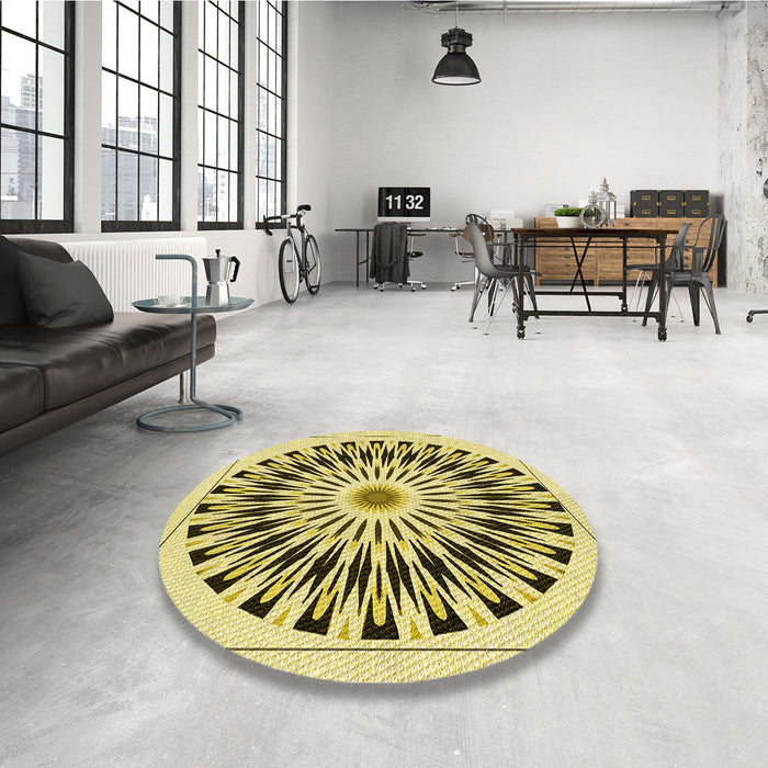 Round Patterned Mustard Yellow Rug in a Office, pat1943yw