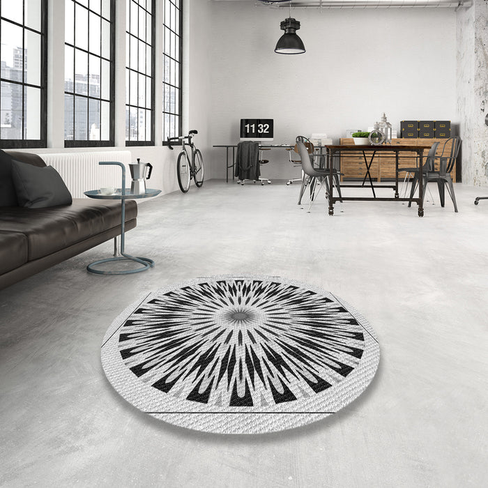Round Patterned Carbon Gray Novelty Rug in a Office, pat1943