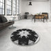 Round Patterned Mid Gray Novelty Rug in a Office, pat1945