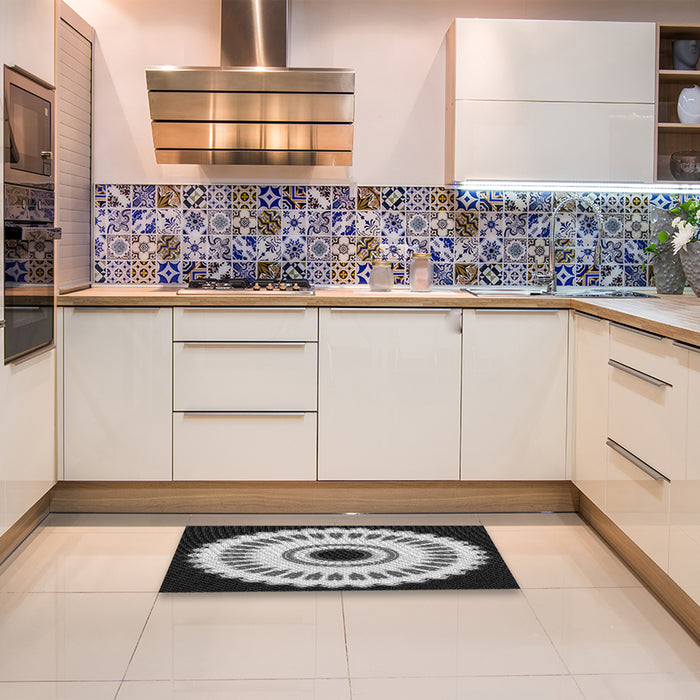 Patterned Silver Gray Rug in a Kitchen, pat1950gry