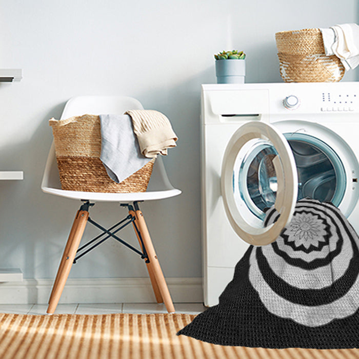 Machine Washable Transitional Midnight Gray Rug in a Washing Machine, wshpat1955gry