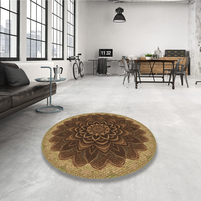 Round Patterned Cinnamon Brown Rug in a Office, pat196brn