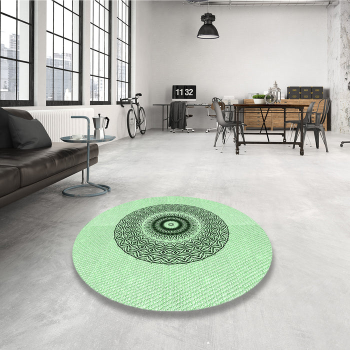 Round Patterned Mint Green Rug in a Office, pat1966grn