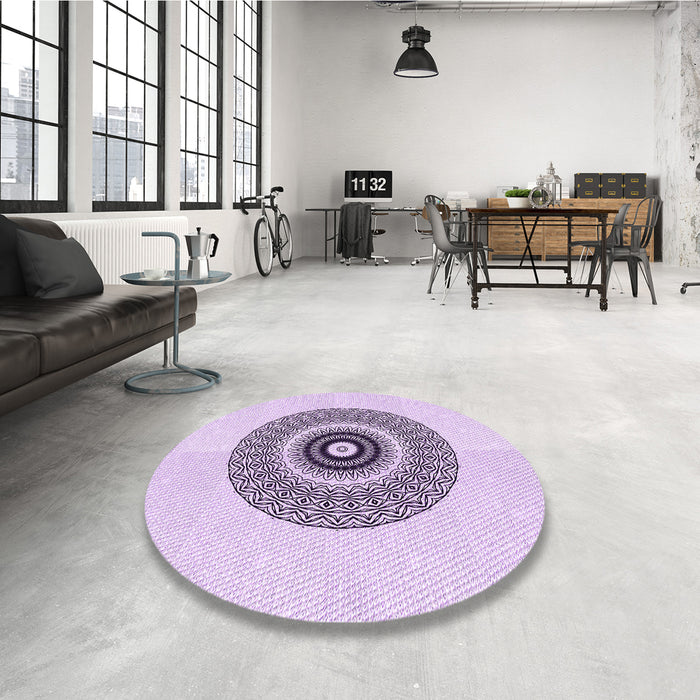 Round Patterned Lilac Purple Rug in a Office, pat1966pur