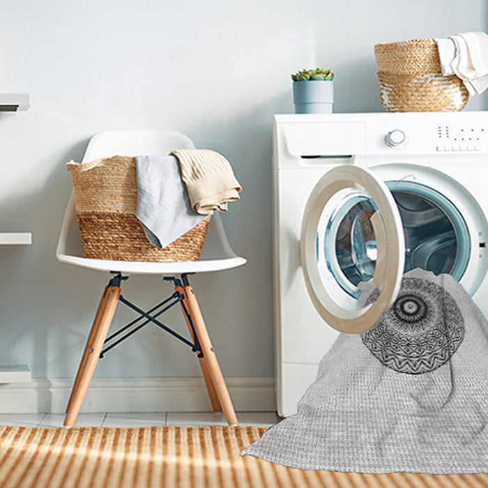 Machine Washable Transitional White Smoke Rug in a Washing Machine, wshpat1966