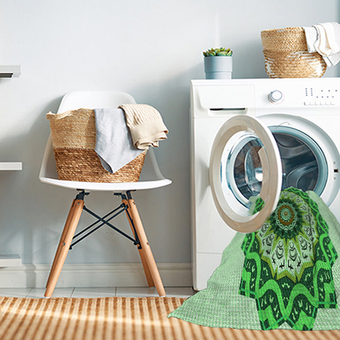 Machine Washable Transitional Green Rug in a Washing Machine, wshpat1967grn