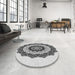 Round Patterned Gray Rug in a Office, pat1967gry