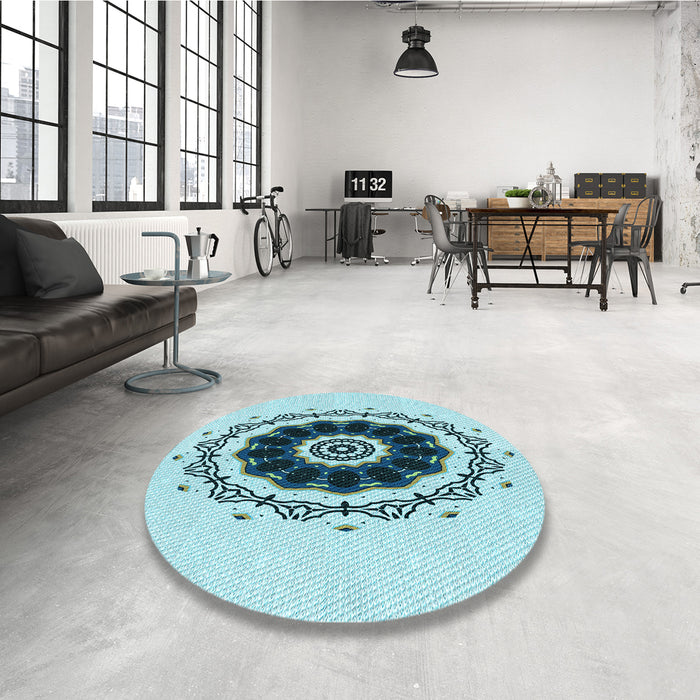 Round Patterned Deep-Sea Green Rug in a Office, pat1969lblu