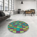 Round Patterned Emerald Green Rug in a Office, pat197lblu