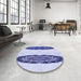 Round Patterned Blue Rug in a Office, pat1975blu