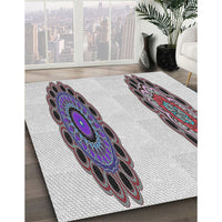 Patterned Platinum Gray Novelty Rug, pat1975