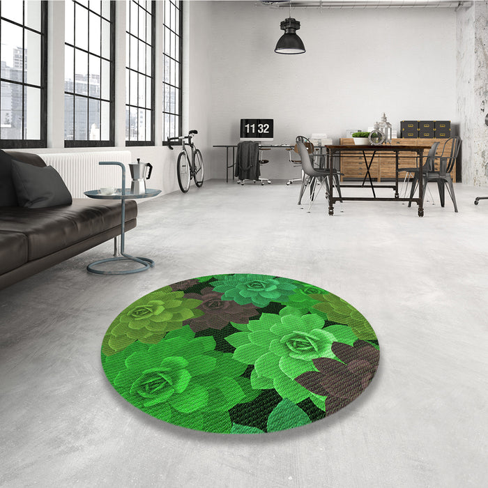 Round Patterned Dark Forest Green Rug in a Office, pat1977grn