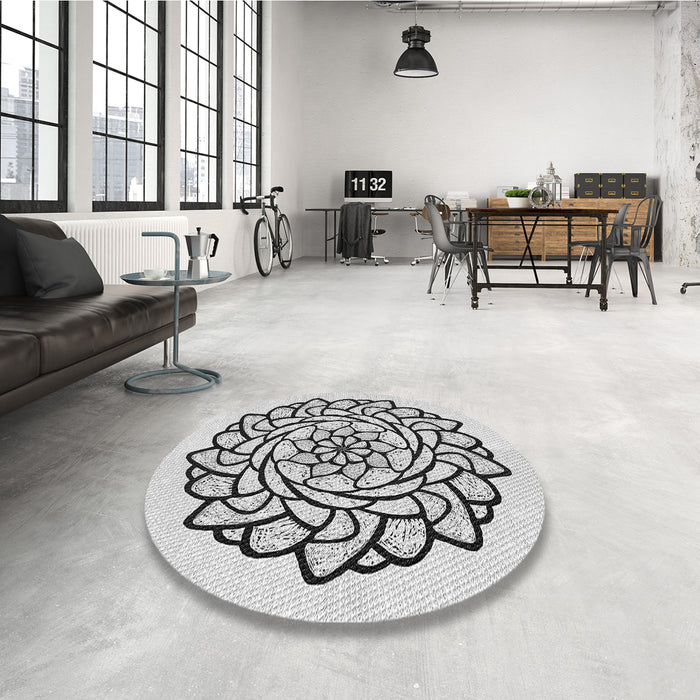 Round Patterned Platinum Gray Rug in a Office, pat1979gry