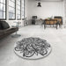 Round Machine Washable Transitional Platinum Gray Rug in a Office, wshpat1981