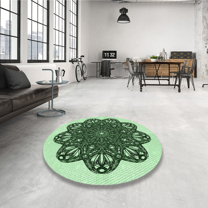 Round Patterned Medium Forest Green Rug in a Office, pat1982grn