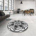 Round Patterned Gray Rug in a Office, pat1988gry