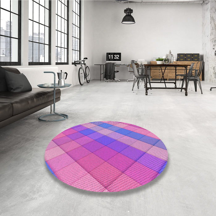 Round Patterned Purple Rug in a Office, pat1998pur