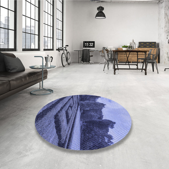 Round Patterned Sky Blue Rug in a Office, pat1999blu