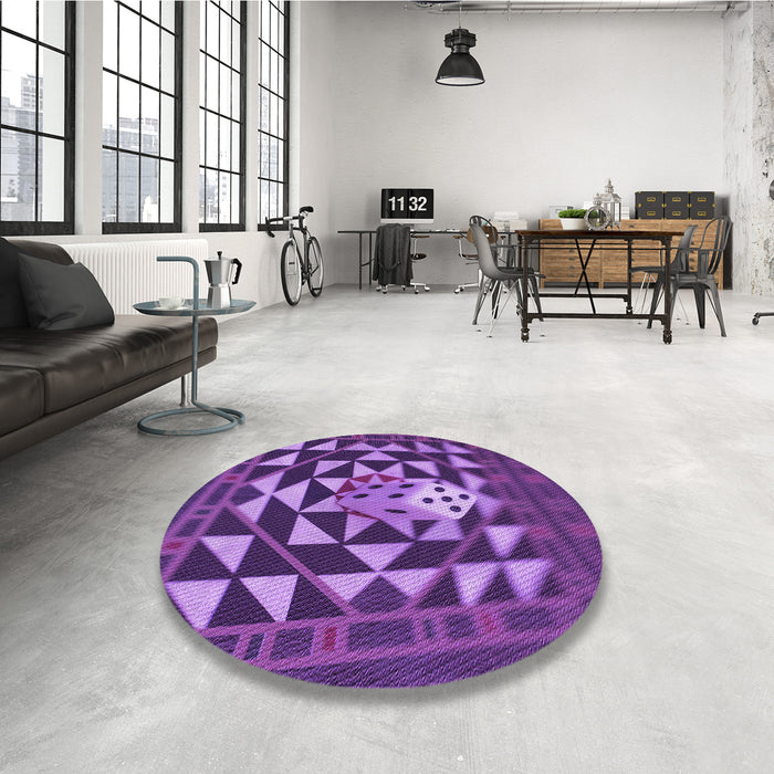 Round Patterned Purple Rug in a Office, pat2001pur