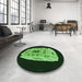 Round Patterned Black Rug in a Office, pat2003grn