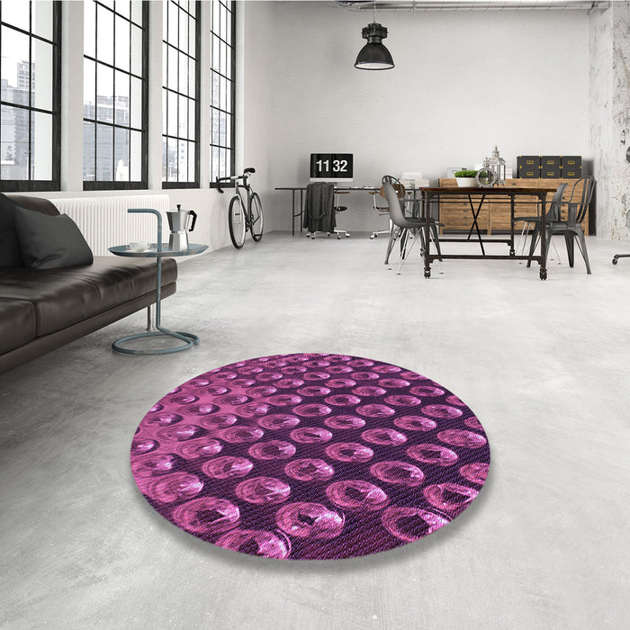 Round Patterned Neon Pink Rug in a Office, pat2010pur