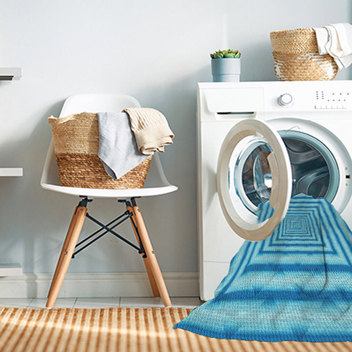 Machine Washable Transitional Deep Sky Blue Rug in a Washing Machine, wshpat2012lblu