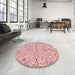 Round Patterned Red Rug in a Office, pat2018rd