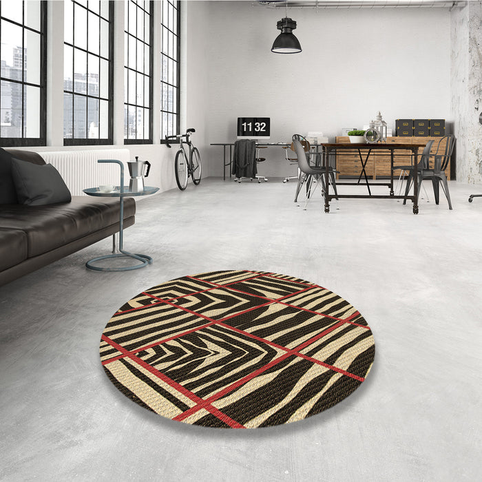 Round Patterned Red Rug in a Office, pat2019brn