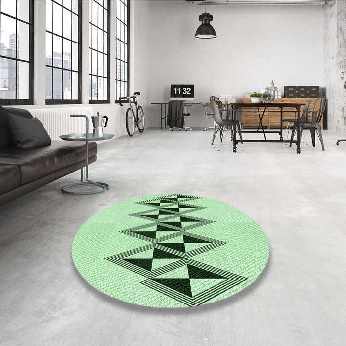 Round Patterned Mint Green Rug in a Office, pat202grn