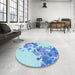 Round Patterned Blue Rug in a Office, pat2022lblu