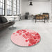 Round Patterned Pink Rug in a Office, pat2022rd