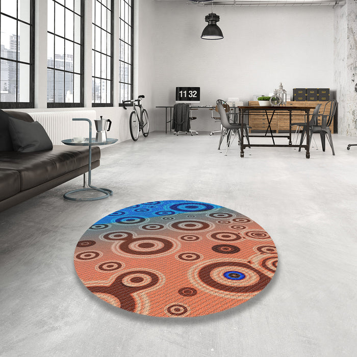 Round Machine Washable Transitional Dark Gray Rug in a Office, wshpat2026