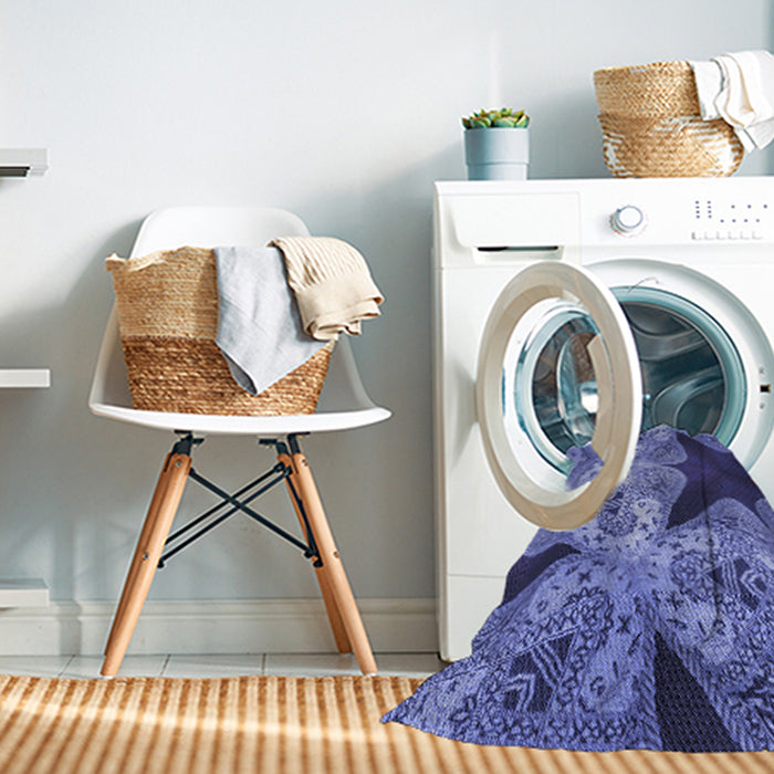Machine Washable Transitional Sky Blue Rug in a Washing Machine, wshpat2040blu