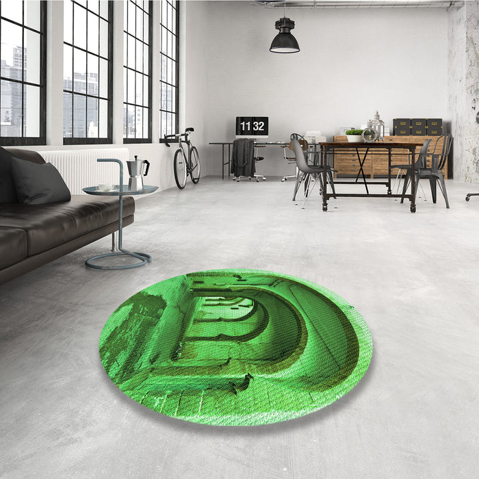 Round Patterned Green Rug in a Office, pat2043grn