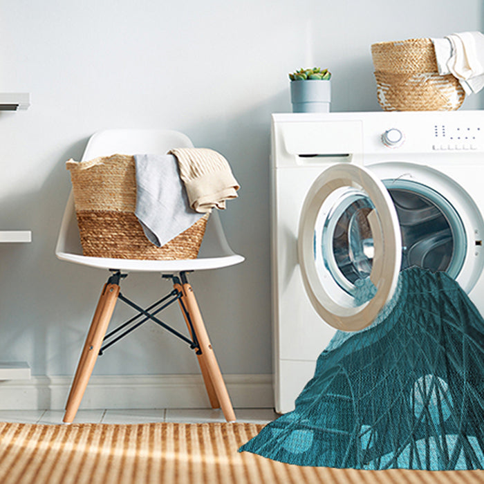 Machine Washable Transitional Medium Teal Green Rug in a Washing Machine, wshpat2044lblu