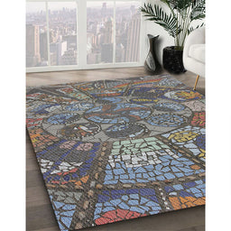 Patterned Charcoal Gray Novelty Rug in Family Room, pat2048