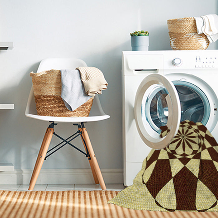 Machine Washable Transitional Red Brown Rug in a Washing Machine, wshpat2050yw