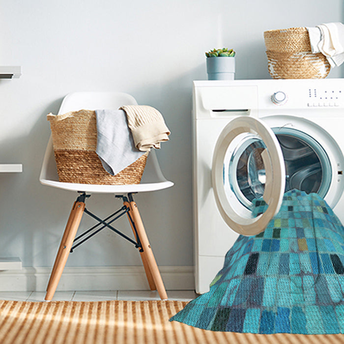 Machine Washable Transitional Bright Turquoise Blue Rug in a Washing Machine, wshpat2061lblu