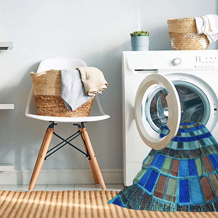 Machine Washable Transitional Macaw Blue Green Rug in a Washing Machine, wshpat2062lblu