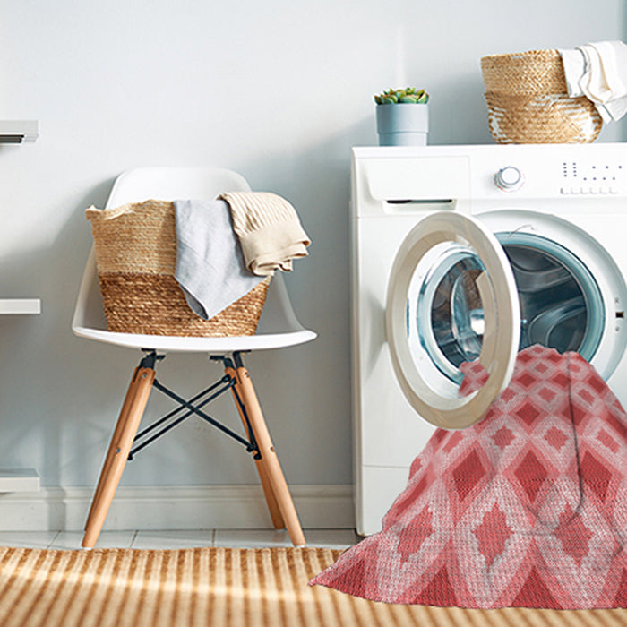 Machine Washable Transitional Pastel Pink Rug in a Washing Machine, wshpat2063rd