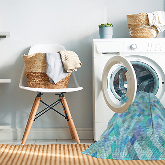 Machine Washable Transitional Blue Turquoise Green Rug in a Washing Machine, wshpat2068lblu