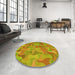 Round Patterned Green Rug in a Office, pat2070yw