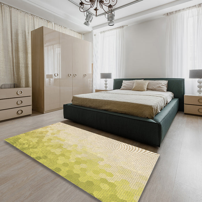 Patterned Metallic Gold Rug in a Bedroom, pat2074brn